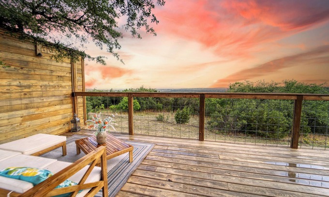 Oatmeal Cabin | Luxury Safari Tent #1 Scenic Hill Country Views- Private Deck/Hot Tub/Pond Pool