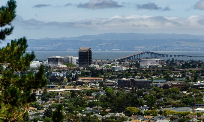 South San Mateo House | Luxury San Francisco Bay Area View House