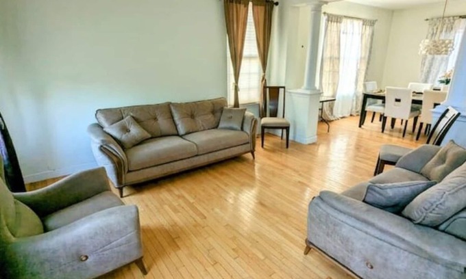 Grenloch House | Luxury scenic retreat w/5 bdrm and sleeps 10. Close to everything