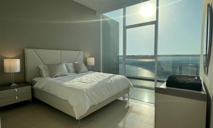 Mina Al Arab Apartment | Luxury Sea Front 1 BR Apartment Swimming Pool - Beach - Gym