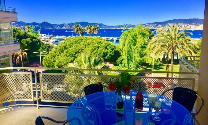 Pointe Croisette Apartment | Luxury sea view apartment on the famous Croisette