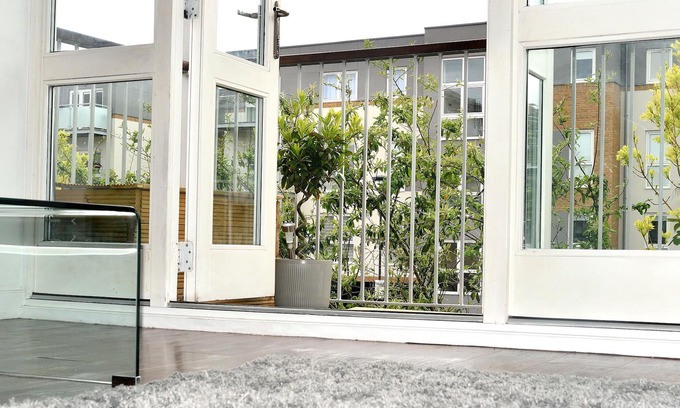 Hillingdon Apartment | Luxury Serviced Heathrow Airport,2 Bed Apartment,Free Parking+Gym