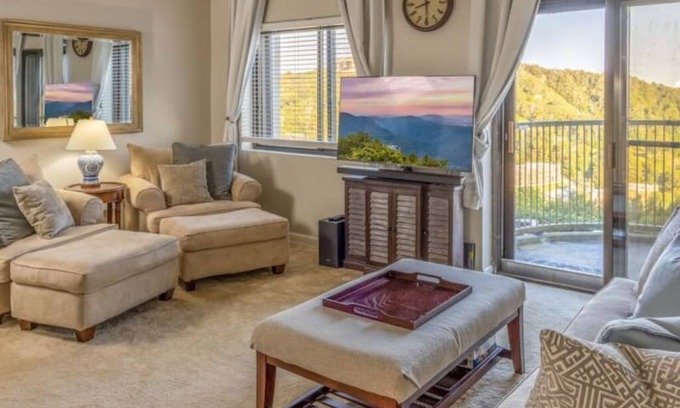 Sugar Mountain Condo | Luxury Ski Condo with free shuttle to Sugar MT