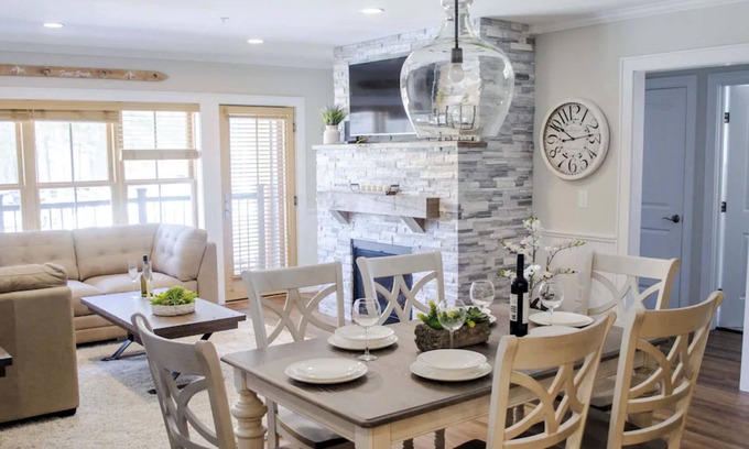 North Conway Condo | Luxury SKI IN/SKI OUT Kearsarge Brook Condo 3 bed, 2 bath at Cranmore Mountain!