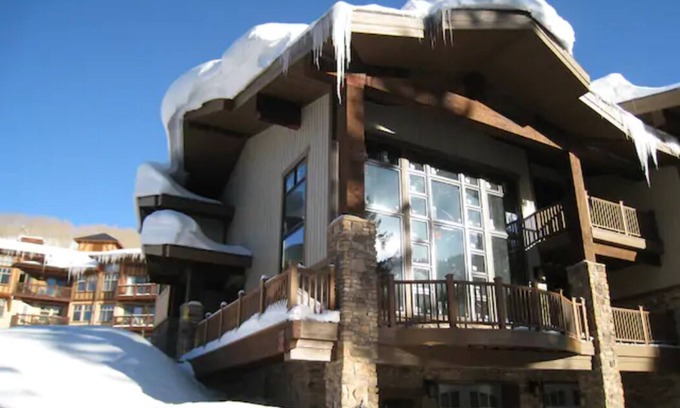 Salt Lake Mountain Resorts House | Luxury ski-in townhome in Solitude Resort
