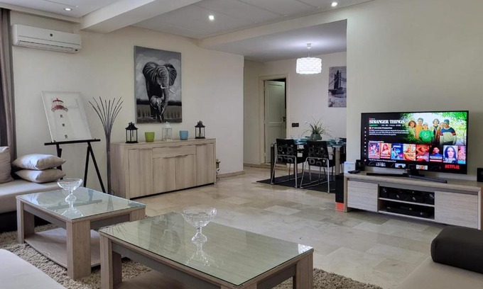 LA GIRONDE Apartment | Luxury Spacious Apartment Midtown Casablanca