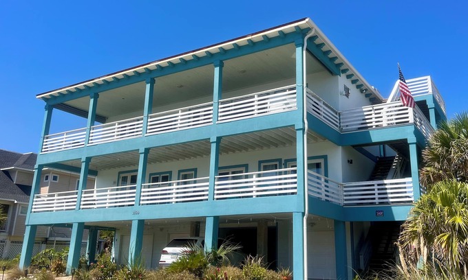 Villa Segunda House | LUXURY, SPACIOUS BEACH HOUSE! 5 Bedrooms & 7 Baths, Pool, Hot tub, Game room.