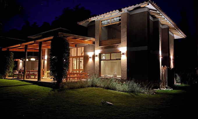 Urubamba Villa | Luxury Spacious Villa, 5 bedrooms and WiFi, on Inka Trail in delightful Urubamba