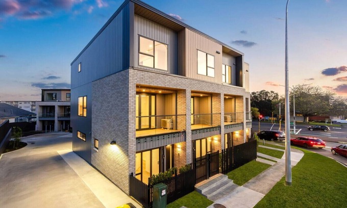 Takapuna House | Luxury Stay in Central Takapuna