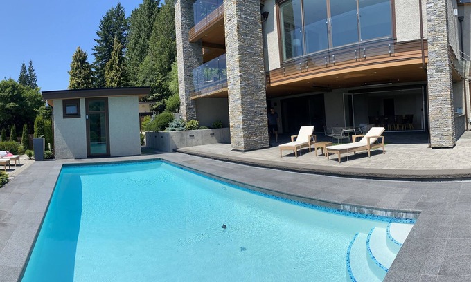 West Vancouver House | Luxury Stay in West Vancouver | Private sauna, Pool & Stunning Views
