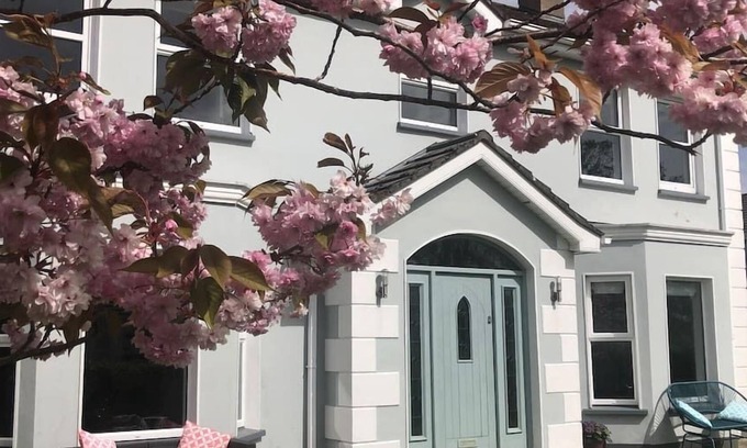 Fahan House | Luxury stay @The Rectory by Wild Atlantic Wanderer