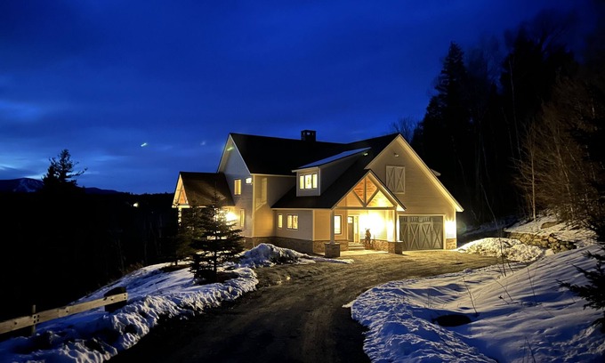 Stratton Mountain House | Luxury Stratton Mtn Home w/Bromley view-Huge Game Rm, VIP Mtn Parking