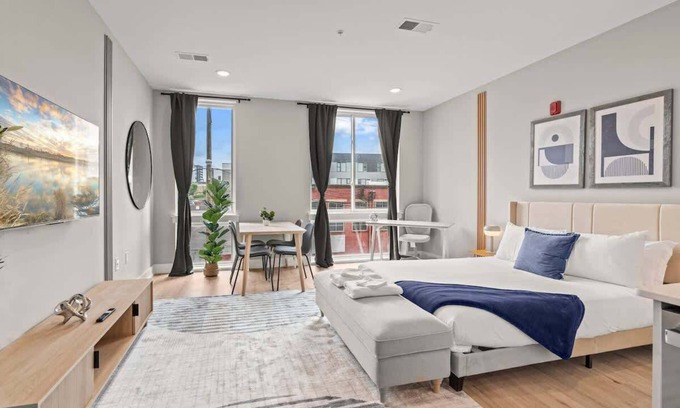 Northern Liberties Apartment | Luxury Studio | 1 Bed | Northern Liberties
