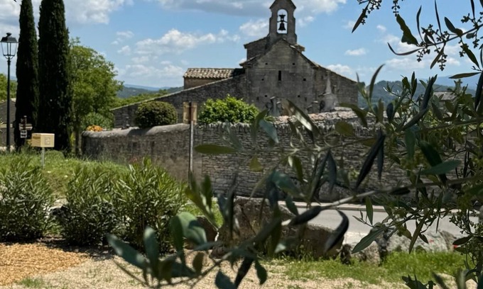 Saint-Pantaleon Apartment | Luxury studio apartment in the Luberon’s golden triangle