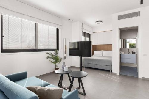 Tel Aviv Promenade Apartment | Luxury Studio Beach Flat 526