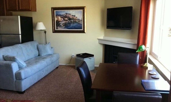 North Pacific Beach Condo | Luxury Studio Near Pacific Beach