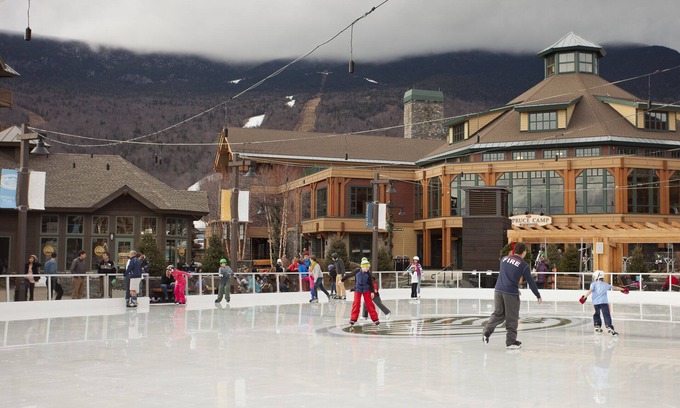 Stowe Area Apartment | Luxury Studio Ski in -ski out Mt Mansfield Views, Mountain Golf Course Access