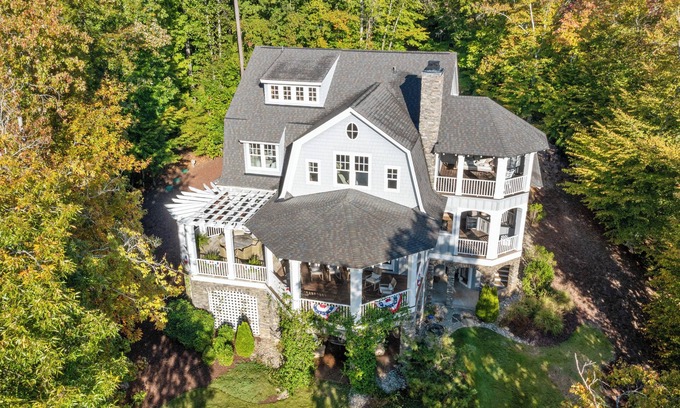 Littleton House | Luxury Stunner Overlooking Main Lake!