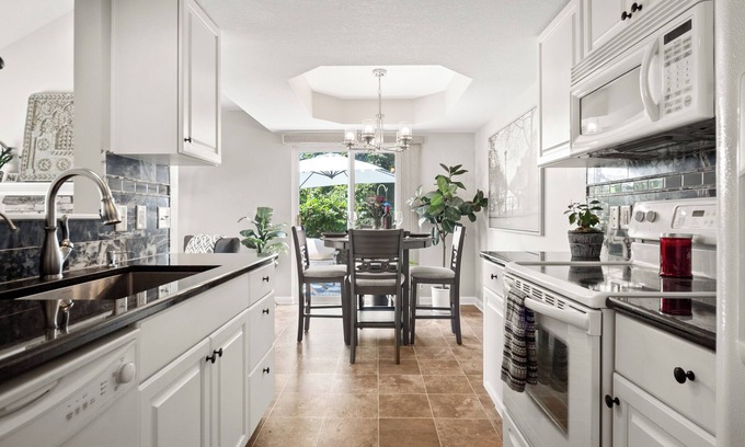 Fort Wayne Villa | Luxury Sun-Drenched 2 BR 2 BA Minutes from Everything