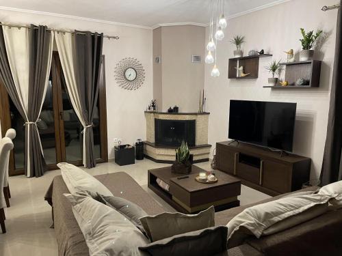 Agria Apartment | Luxury Sweet Home