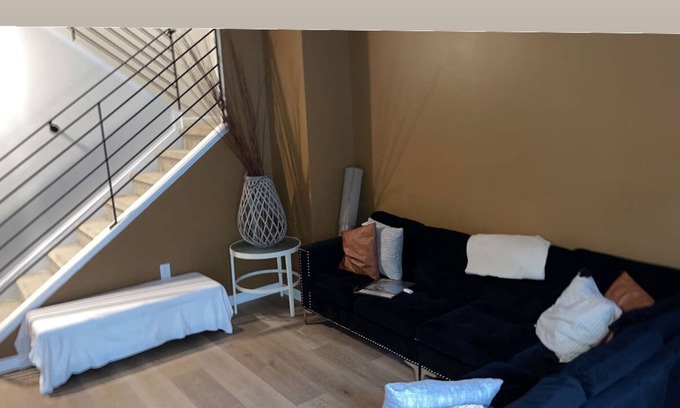 South Philadelphia House | Luxury three-bedroom remodel home your home away from home