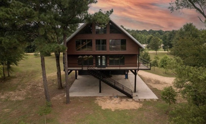 Talisheek House | Luxury Three Story Cabin on the River