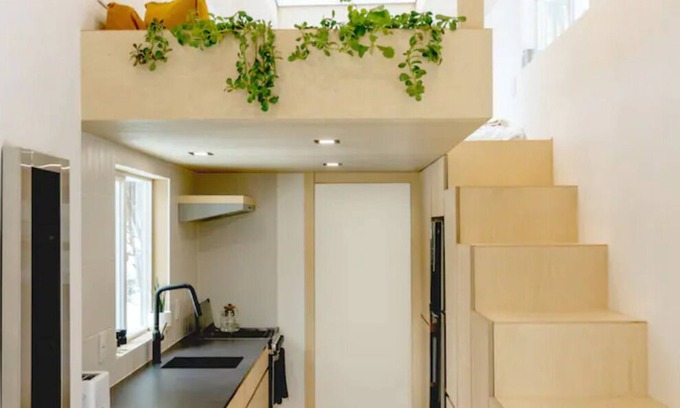 Crescent Valley House | Luxury TinyHouse Get-Away