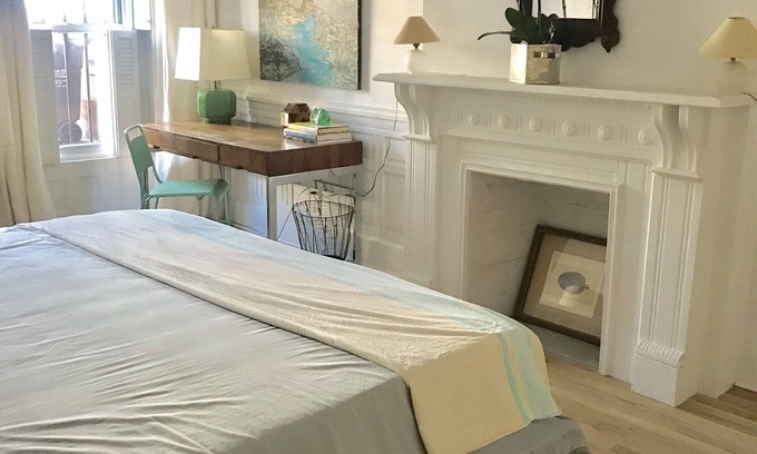 Bedford-Stuyvesant Apartment | Luxury Top 50 Interior Designer Studio Apartment