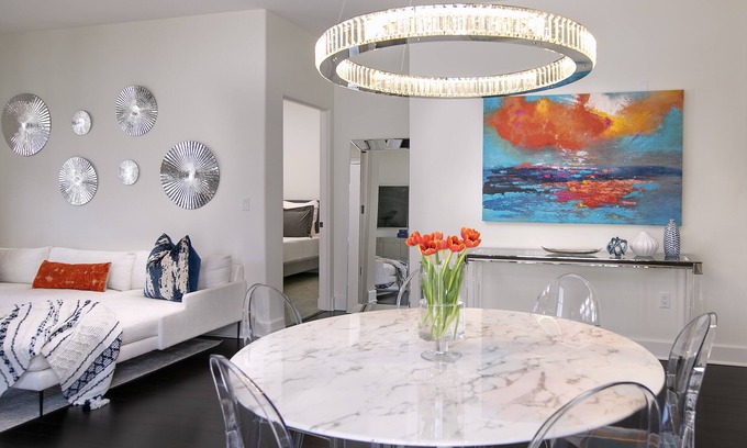 Oak Park Condo | Luxury Top Floor Condo in Heart of Downtown Santa Barbara