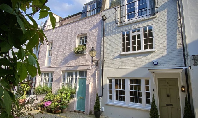 Queen's Gate House | Luxury Town House