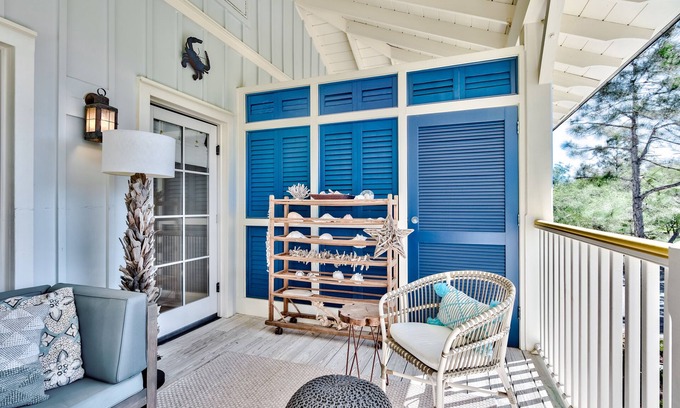 Watercolor House | Luxury Townhome on Cerulean Park - Newly Renovated - 2 adult bikes included