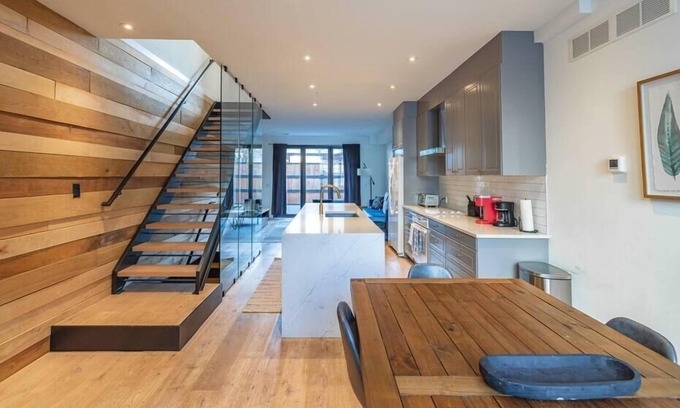 Olde Kensington House | Luxury Townhome 09 | Parking | Hosted By StayRafa