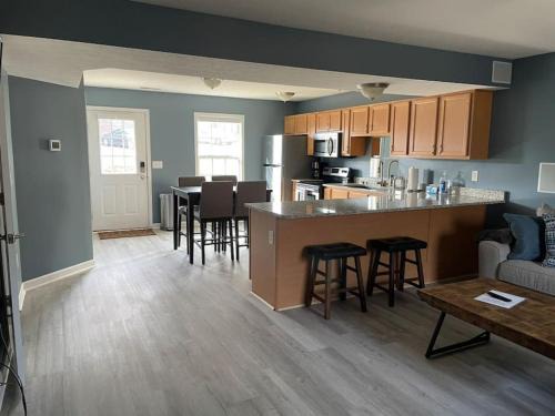 Bloomington House | Luxury Townhome 2 Remodeled February 2021