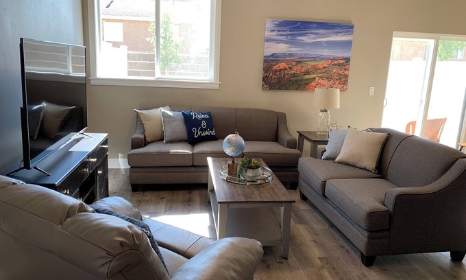 Cedar City House | Luxury Townhouse in the Heart of Southern Utah