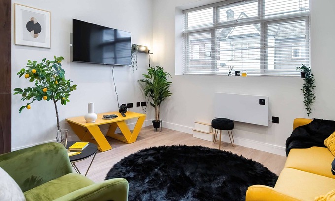 Westcliff-on-Sea Apartment | Luxury Two Bed Apartment in Southend-on-Sea 4