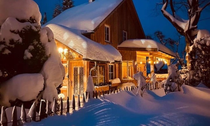 Altaussee House | Luxury vacation home in Altaussee near the lake