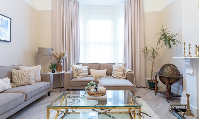 Springfield House | Luxury Victorian Home London