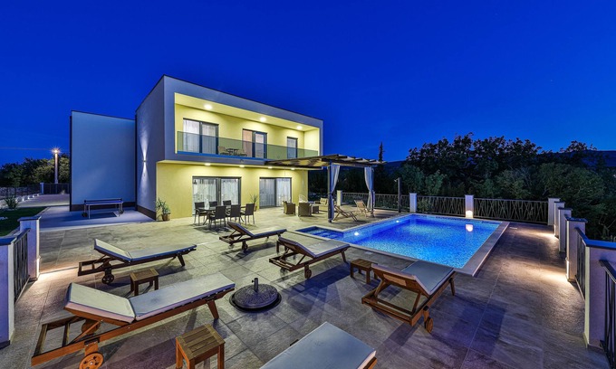 Primorski Dolac House | Luxury Vila Elena