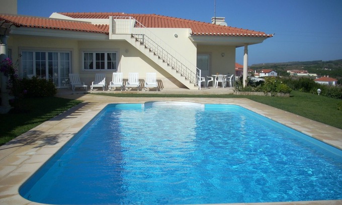 Foz do Arelho Villa | Luxury Vila with Private Pool and Ocean Views - Sleeps 20
