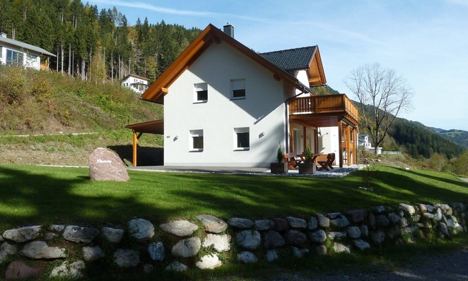 Kirchbach Villa | Luxury Villa (2-10 pers) Four seasons beautiful!