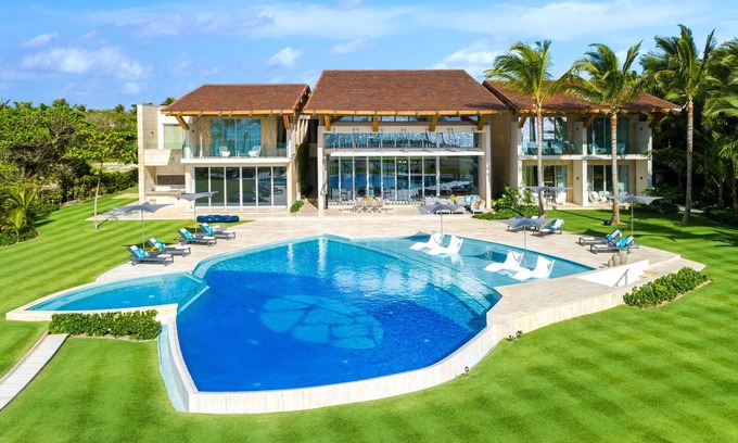 Punta Cana Villa | Luxury Villa 8 Bedroom in Tortuga Bay Punta Cana