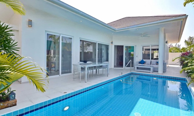 Hua Hin Villa | Luxury villa Anthuria