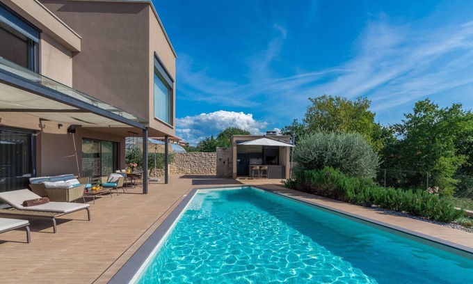 Vilanija Villa | Luxury Villa Arcadia with Pool