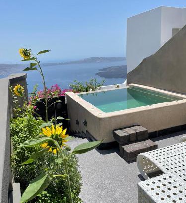 Imerovigli Villa | Luxury Villa Blue Dome Santorini