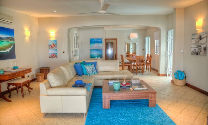 La Mivoie Villa | Luxury villa Blue Pearl on Tamarin beach: 5 bedrooms, private pool