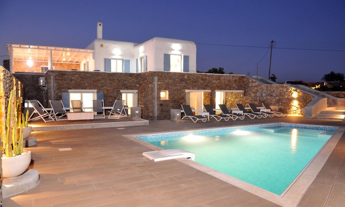 Plintri Villa | LUXURY VILLA COMPLEX, CLOSE TO BEACH, FREE DAILY MAID SERVICE