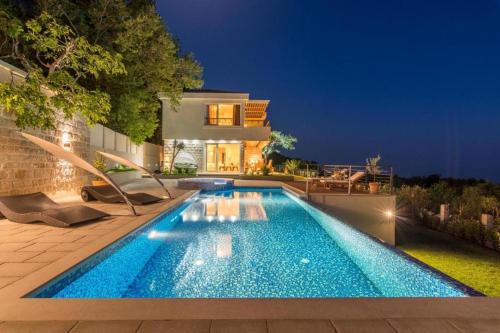 Drobnici Villa | Luxury Villa Crystal Blue