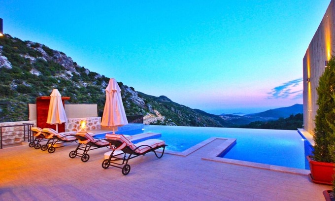 Islamlar Villa | Luxury Villa for 4 with Panoramic Sea View in İslamlar Village