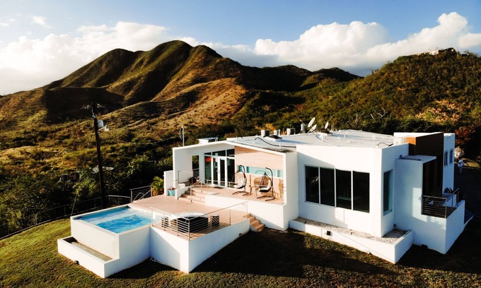 Juana Diaz House | Luxury Villa for 6 w/Sea and Mountain views, Heated Pool-WiFi in Juana Diaz
