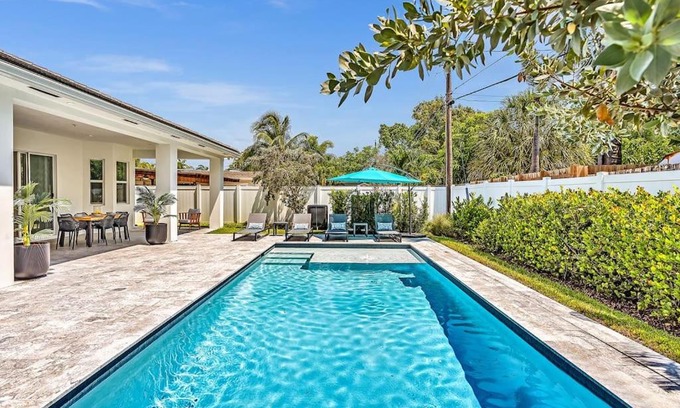 Poinsettia Heights House | Luxury Villa Heated Pool Las Olas Close to Beach